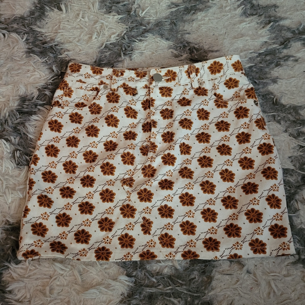 Forever 21 white floral mini skirt small